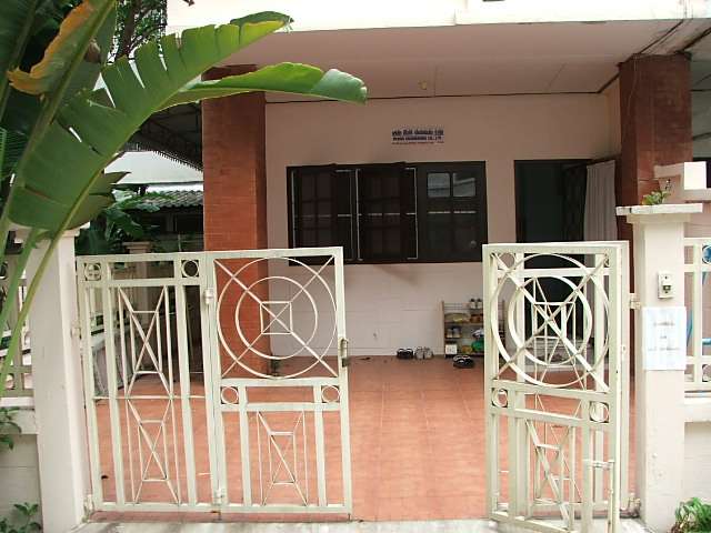 (ให้เช่าแล้ว) บ้านเช่าลาดพร้าว71 / HOME OFFICE TownHome 3 ชั้นหลังมุม กว้างขวาง 240ตรม. พร้อมแอร์ 3