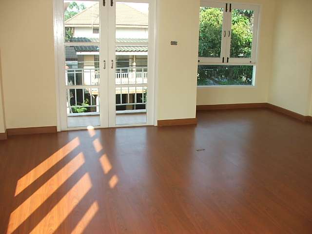 (ให้เช่าแล้ว) บ้านเช่าสุขุมวิท / HOME OFFICE ให้เช่าถูกมั่กมาก ใหม่เอี่ยม 3 ชั้นทำเลดี 7