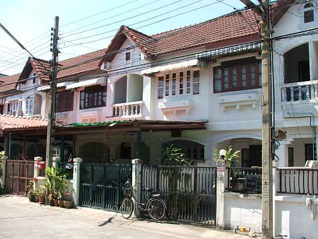 (ให้เช่าแล้ว) บ้านเช่าสุขุมวิท / HOME OFFICE ให้เช่า! ทาวน์เฮาส์ ทำเลสุดยอด ใกล้รถไฟฟ้าBTS สุขุมวิท7