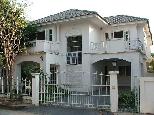 (ให้เช่าแล้ว) บ้านเช่าแจ้งวัฒนะ / บ้านเดี่ยวให้เช่า หมู่บ้านเพชรวัฒนะ-เลียบคลองประปา ใกล้เมืองทองธาน