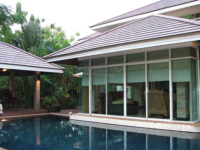 (บ้านไปแล้ว) บ้านเช่าบางนา / ให้เช่า! บ้านสวยพร้อมสระว่ายน้ำ ใกล้ศูนย์ไบเทค สี่แยกบางนา เฟอร์ครบ สวน 1