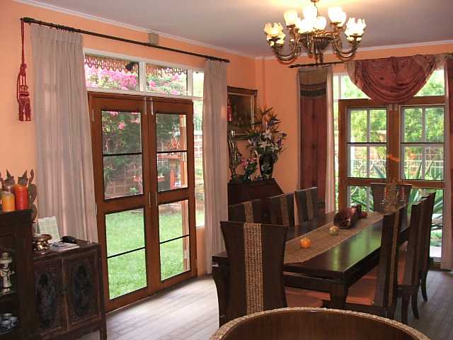 (บ้านเช่าไปแล้ว) บ้านเช่าศรีนครินทร์ / ให้เช่าบ้านสวย! ตกแต่งเพียบบ หมู่บ้านมัณฑณา ใกล้ห้างคาร์ฟู ถน 1