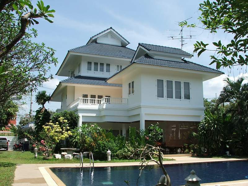 (บ้านเช่าไปแล้ว) บ้านเช่าเลียบทางด่วนรามอินทรา / บ้านเช่าพร้อมสระว่ายน้ำส่วนตัว บ้านสวย 3 ชั้น สนามห