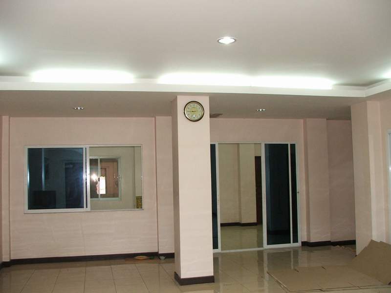 (บ้านเช่าไปแล้ว) บ้านเช่าพุทธมณฑล / บ้านพร้อมโกดัง ให้เช่าถูกที่สุดในโลก พื้นที่ 4ไร่ บ้านหลังใหญ่ อ 4