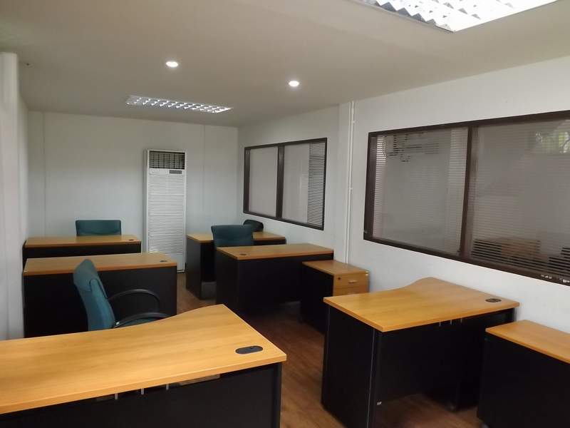 (บ้านเช่าไปแล้ว) บ้านเช่าพระราม9 / Home Office ให้เช่ากว้างขวาง 100 ตรว. ทำเลดีมากใกล้ทางด่วน 6