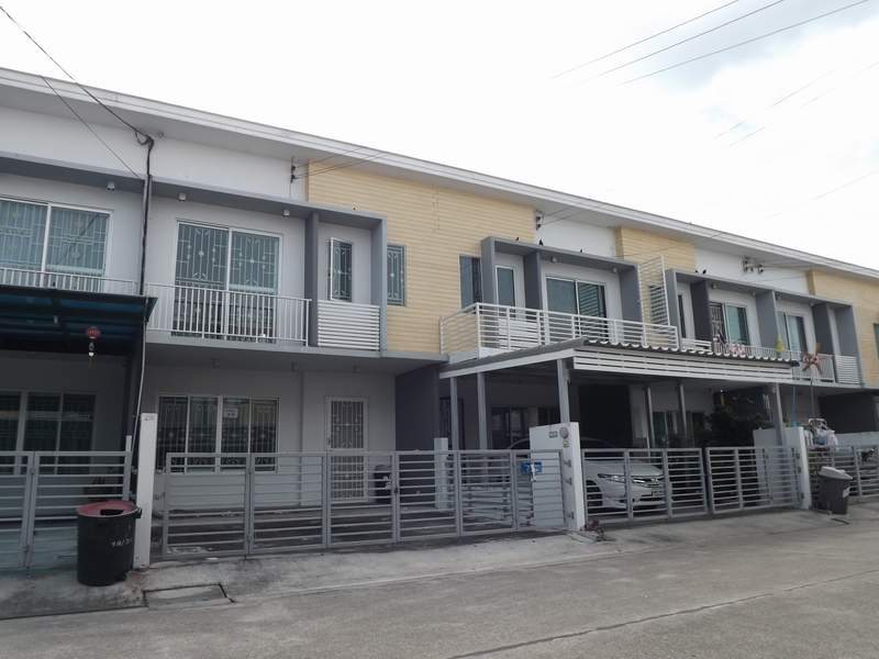 (บ้านเช่าไปแล้ว) บ้านเช่าสุขุมวิท107 / ทาวน์เฮาส์ใหม่ ให้เช่าราคาถูก The Connect ใกล้รถไฟฟ้าแบริ่ง 12