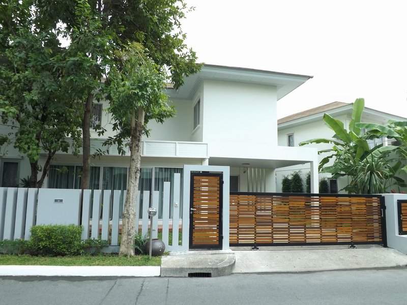 (บ้านเช่าไปแล้ว) บ้านเช่ารัตนาธิเบศร์ / บ้านสวยให้เช่า โครงการหรู NOBLE TARA เฟอร์ครบทำเลเยี่ยม 2