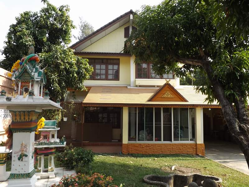 (บ้านเช่าไปแล้ว) บ้านเช่ารามคำแหง / บ้านเดี่ยวให้เช่าสำหรับทำธุรกิจ กว้างขวาง จอดรถได้ 10 กว่าคัน 3