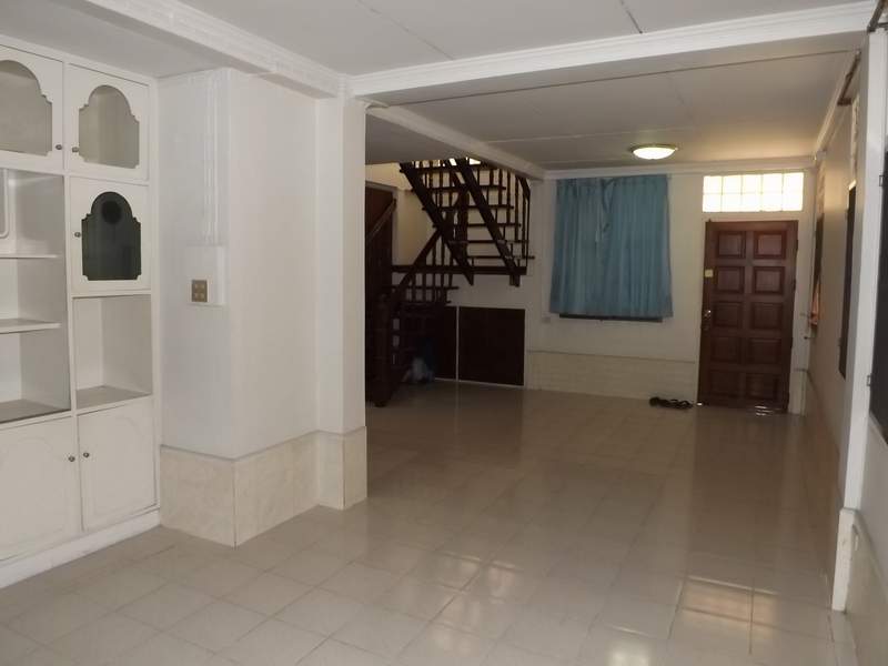 (บ้านเช่าไปแล้ว) บ้านเช่าติวานนท์ / บ้านเดี่ยวสภาพดี พื้นที่ใช้สอยเยอะมาก ใกล้แยกติวานนท์-สามัคคี 4