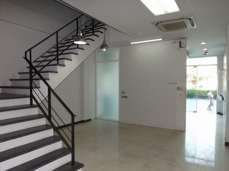 (บ้านเช่าไปแล้ว) บ้านเช่าอ่อนนุช / HOMEOFFICE ให้เช่า ทำเลดี แต่งสวย พร้อมทำออฟฟิศได้เลย 6