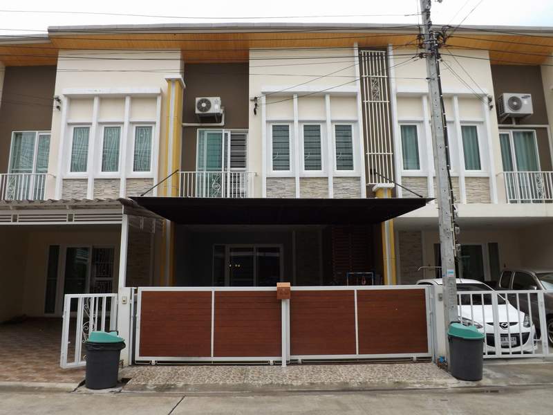 (บ้านเช่าไปแล้ว) บ้านเช่าติวานนท์ / บ้านเช่าสวยๆ ราคาถูกๆ แอร์ทั้งหลัง เฟอร์ครบ 4 ห้องนอน 8