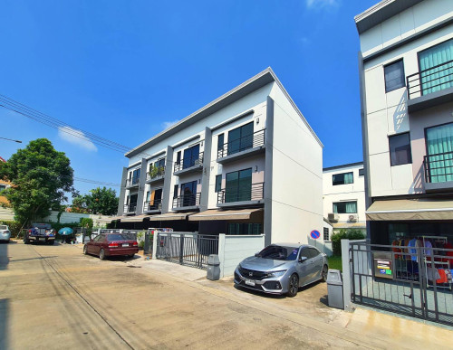 บ้านเช่าไปแล้ว / รามอินทรา-วัชรพล บ้านกลางเมืองรามอินทรา-วัชรพล ทาวน์โฮมใหม่ให้เช่าราคาดีที่สุด ติดท 1