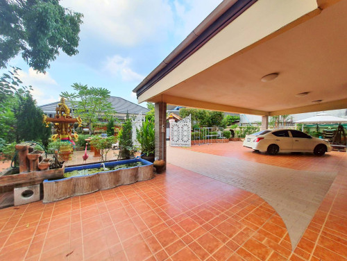 บ้านเช่าศรีนครินทร์-อุดมสุข / บ้านเดี่ยวหลังใหญ่ให้เช่าถูก กว้างขวาง 1000 ตรม.ใกล้รถไฟฟ้าสีเหลือง 2