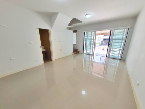 บ้านเช่าไปแล้ว / รามอินทรา-วัชรพล บ้านกลางเมืองรามอินทรา-วัชรพล ทาวน์โฮมใหม่ให้เช่าราคาดีที่สุด ติดท 4