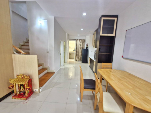 บ้านกลางเมืองราชพฤกษ์ให้เช่าถูก /  ทาวน์โฮม 3 ชั้นสภาพดี เฟอร์ครบ พร้อม Wall chart รถไฟฟ้า ใกล้ รถไฟ 5