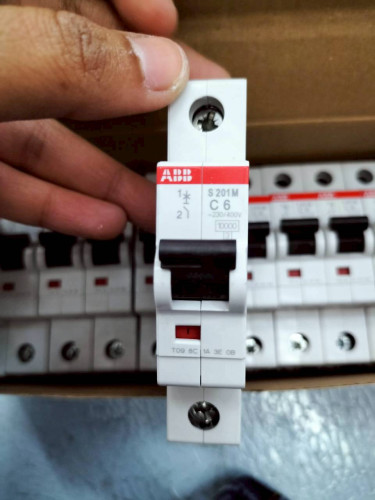 ABB BREAKER MODEL: S201M-C6 ราคา 229.00 บาท