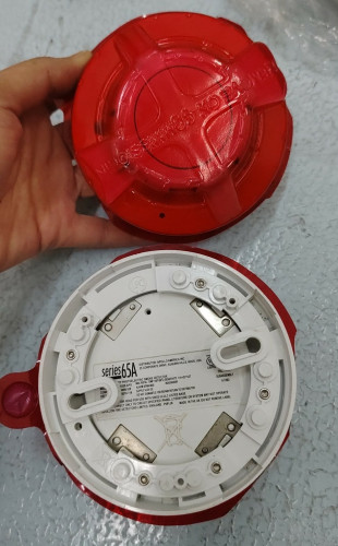 APOLLO SERIES 65A IONIZATION DETECTOR HEAD MODEL: SERIES65A NO. 55000-328 APO ราคา 3,700.00 บาท