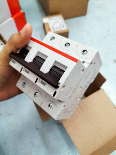ABB BREAKER MODEL: S803S-K6 ราคา 9,849.00 บาท