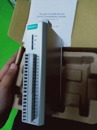 MOXA IOLOGIK MODEL: IOLOGIK R1240 V1.1.3 12-48VDC 0.75A  ราคา 3,500.00 บาท