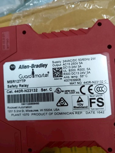 ALLEN-BRADLEY SAFETY RELAY GUARDMASTER MODEL: MSR127TP 24VAC/DC ราคา ...