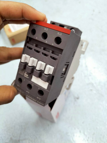ABB CONTACTOR MODEL: AF30-30-00-11 24VDC ราคา 1,395.00 บาท