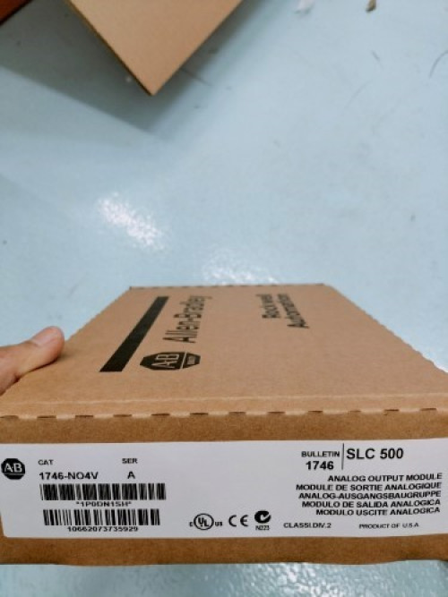 1746-NO4V SLC 500 Analog Output Module 1746-NO4V PLC Module Sealed in