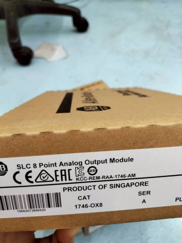 ALLEN-BRADLEY SLC 8 POINT ANALOG OUTPUT MODULE MODEL: 1746-OX8 SER: A ราคา 4,200.00 บาท