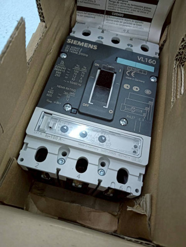 SIEMENS BREAKER MODEL: VL160 3VL2710-2LE36-0AA0 100A 3POLE 70KA/415VAC ราคา 22,000.00 บาท