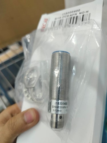 AECO INDUCTIVE PROXIMITY SENSOR MODEL: SI18-DC8 NPN NO H ราคา 1,730.00 บาท