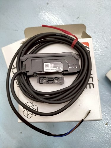 KEYENCE SENSOR MODEL: FS-N11N ราคา 1,900.00 บาท