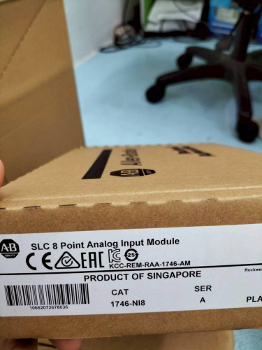 ALLEN-BRADLEY SLC 8 POINT ANALOG INPUT MODULE MODEL: 1746-NI8 SER: A ราคา 10,800.00 บาท