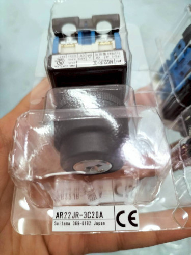 FUJI SWITCH MODEL: AR22JR-3C20A ราคา 490 บาท