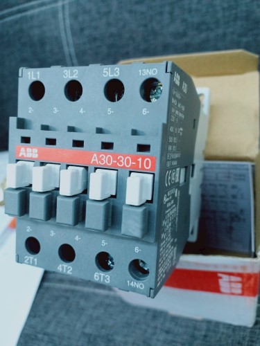 ABB CONTACTOR MODEL: A30-30-10 1SBL281001R8610 ราคา 1,000 บาท