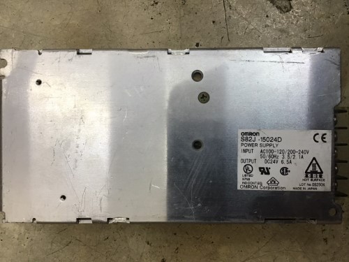 Alimentatore Omron S82J-15024D – 24VDC 6,5A, Usato In Buone Condizioni