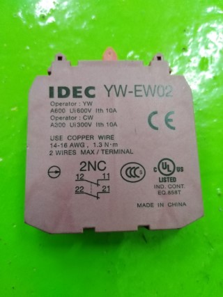 IDEC YW-EW02 ราคา 100 บาท