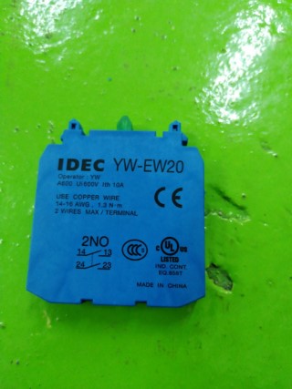 IDEC YW-EW20 ราคา 100 บาท