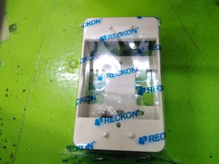 RECKON BOX รุ่นเก่า 2x4” MODEL RKB-104 ราคา 10 บาท