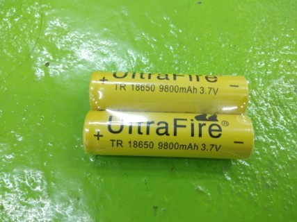 BATTERY ULTRA FIRE TR 18650 9800mAh 3.7V ราคา 200 บาท