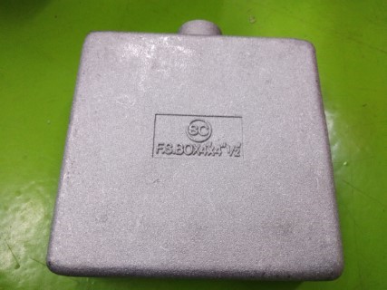 บล็อกลอยเหล็กF.S.BOX4”x4” ราคา 38 บาท