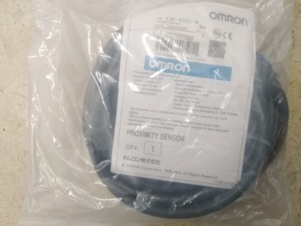 1PCS NEW IN BOX OMRON Proximity Switch Sensor E2E-X7D1-N - Foto 8