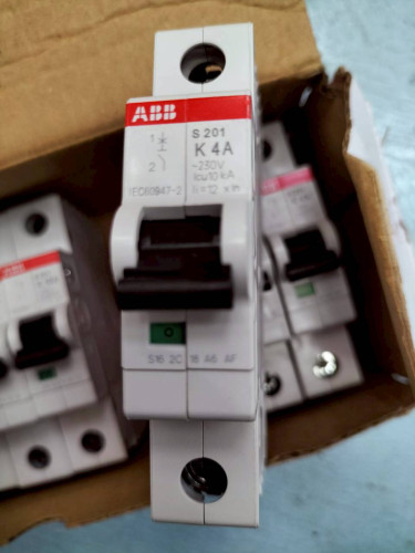 ABB MODEL: S201-4K 4A 10KA ราคา 995.00 บาท