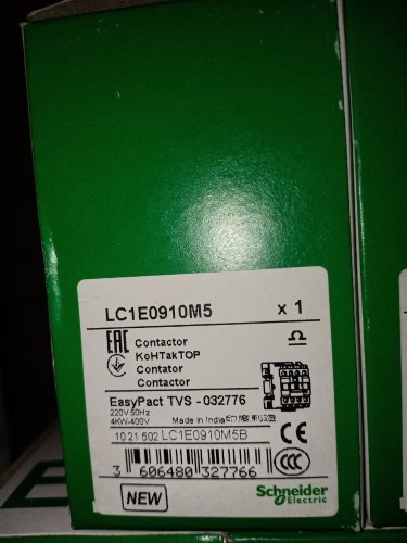 SCHNEIDER LC1E0910M5 ราคา 420 บาท