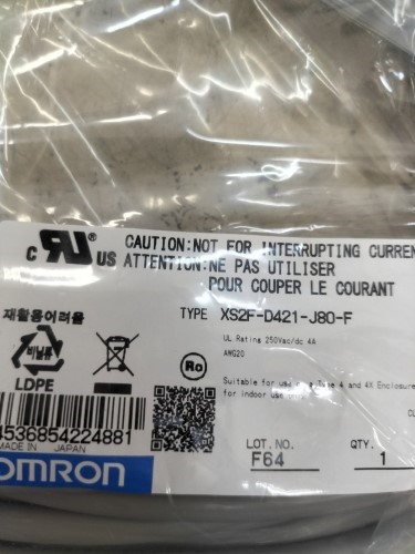 OMRON XS2F-D421-J80-F ราคา 880 บาท