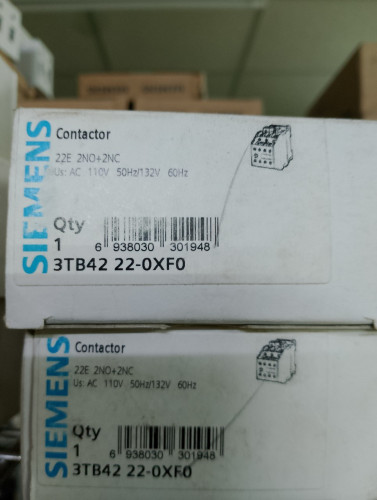 3TB4222-0XF0 SIEMENS ราคา 800 บาท