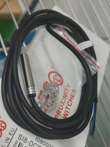 AECO INDUCTIVE PROXIMITY SENSOR MODEL: SI8-DCE3 PNP NO S ราคา 1,732.50 บาท