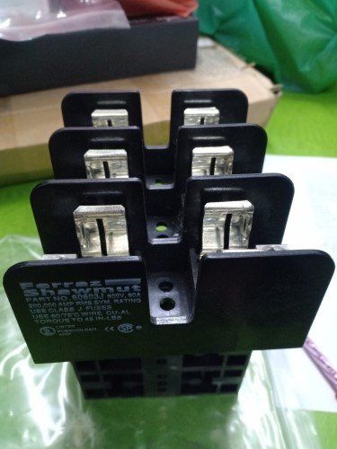 Mersen 62001J, 200 Amp 1-Pole Fuse Block Class J 600 Volt AC/DC Clip In - Foto 8