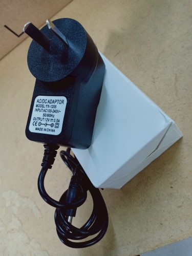 ADAPTOR AC/DC MODEL: YX-1205 AC100-240V 12V 0.5A ราคา 380.00 บาท