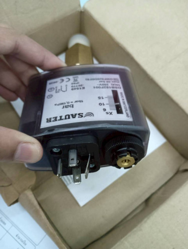 SAUTER PRESSURE SWITCH MODEL: DSB152F001 10(4) 250V MAX. 30BAR ราคา 34,200 บาท