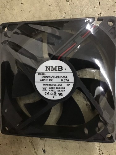 Ventola NMB 09225VE-24P-CA 24V 0,37A 92x92x25mm, 2 Pin, Aperta Mai Usata