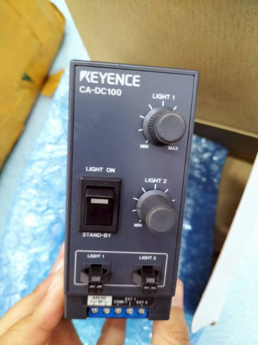 KEYENCE LIGHTING CONTROLLER MODEL: CA-DC100 ราคา 6,900.00 บาท